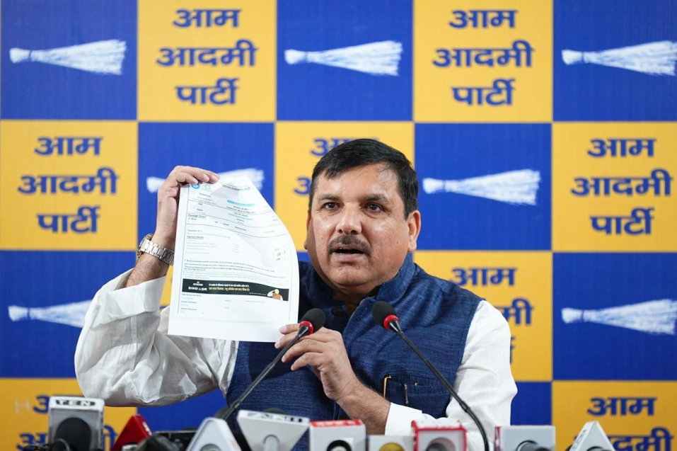 पीएम मोदी लाइट, कैमरा, एक्शन के साथ रैली में सिंदूर के सौदागर बन गए : संजय सिंह The Aam Aadmi Party (AAP)